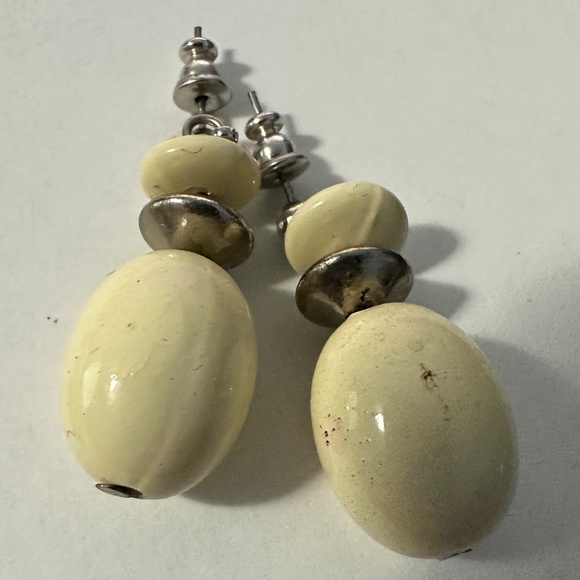 Vintage Cream & Silver Tone Earrings Lot | Beaded Tassel, Hoop & Statement - Picture 2 of 4